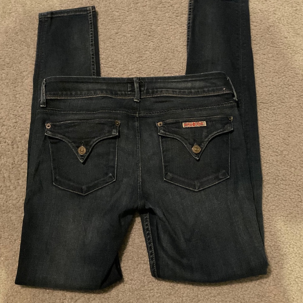 Hudson women RN 107906 Dark wash skinny jeans size 29